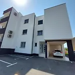 Valux Апартаменти *