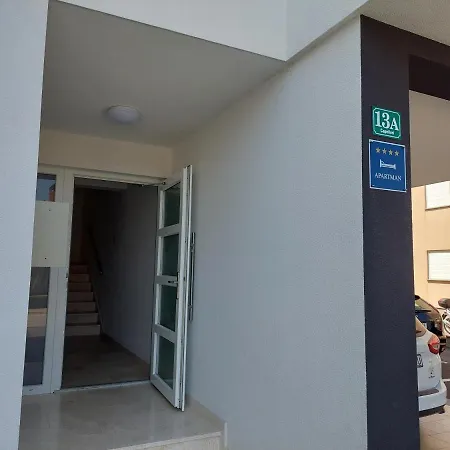 Valux Apartman