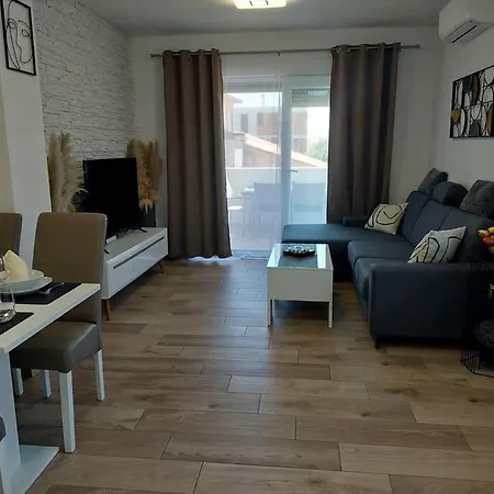 Valux Apartamento Pula